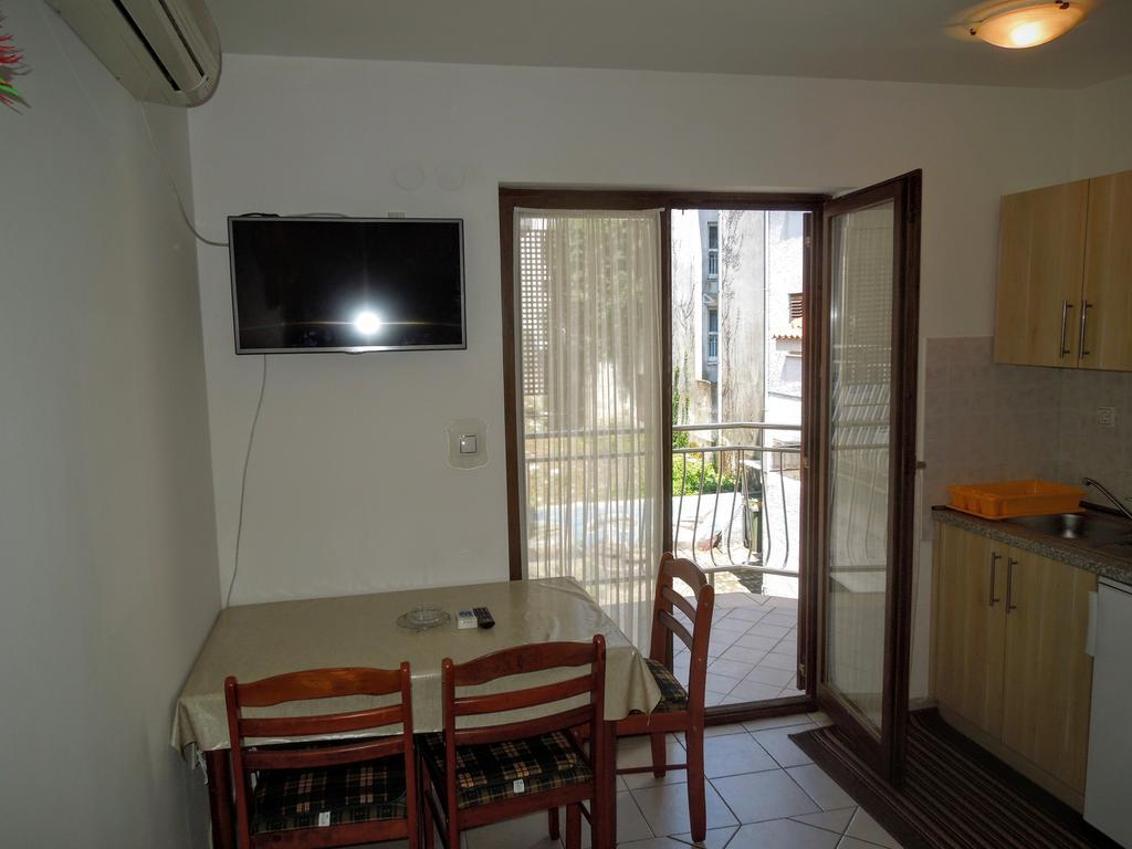 Apartments Dobranic Crikvenica Exteriör bild