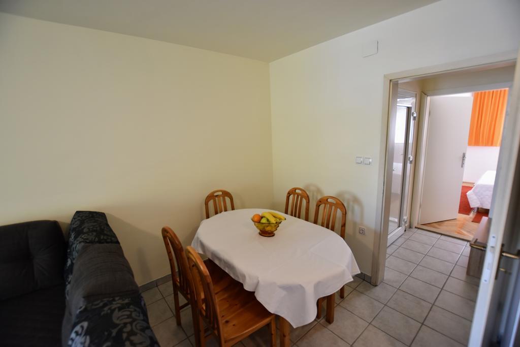 Apartments Dobranic Crikvenica Exteriör bild